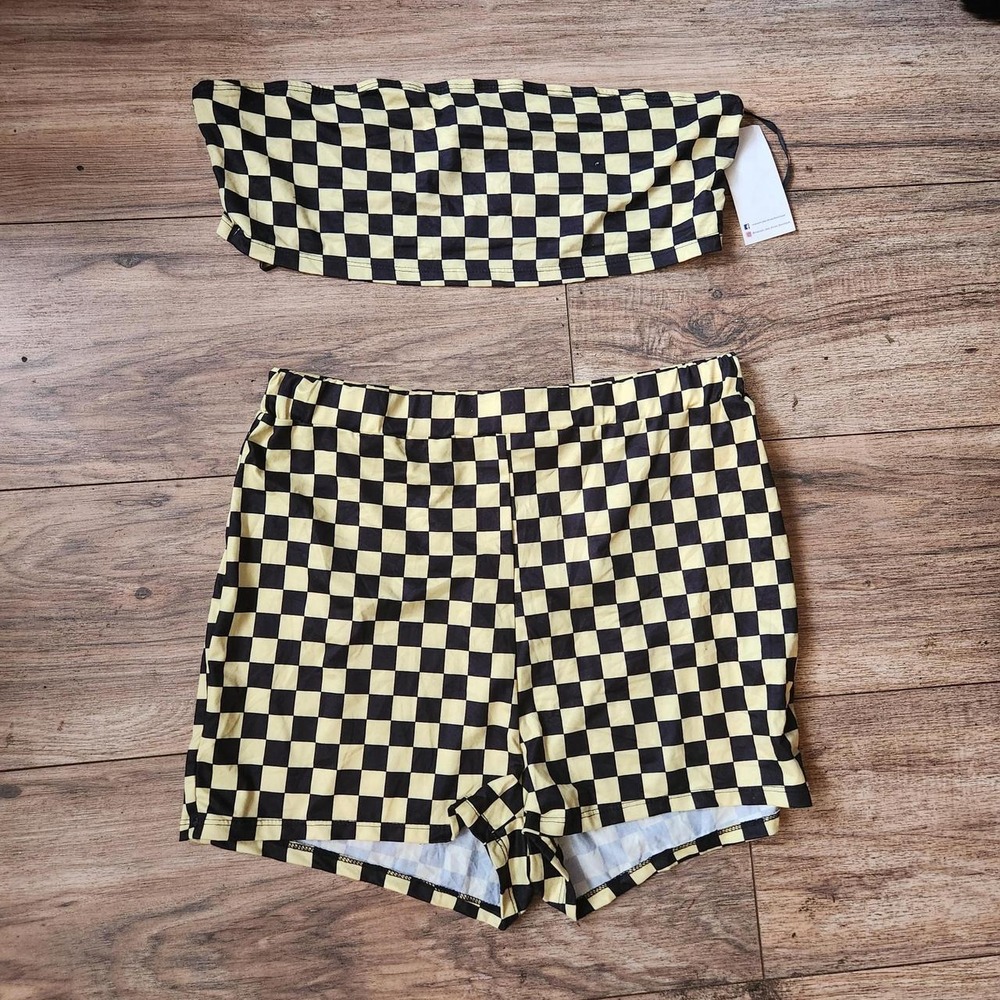 Black & Yellow Checkerboard Bandeau Top & High-Waisted Shorts Matching Set